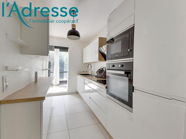 Grand appartement 4 pièces tout proche du RER A !