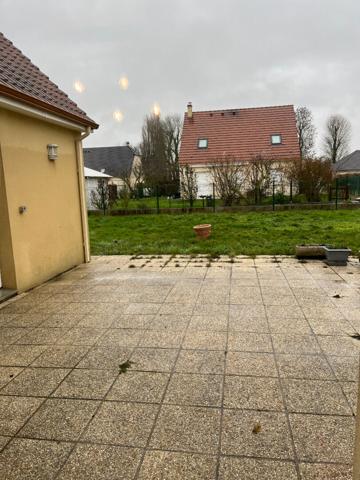 A LOUER MAISON 5 PIECES A URVILLERS 02