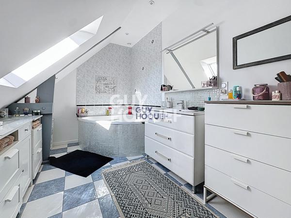 MAISON À VENDRE DE 5 PIÈCES DE 111,00 M²