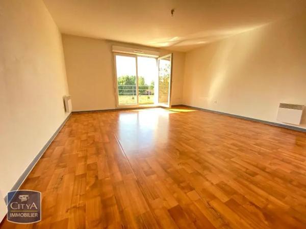 Appartement à louer 2 pièces 45.67m² Beuvrages (59192)