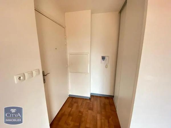 Appartement à louer 2 pièces 45.67m² Beuvrages (59192)