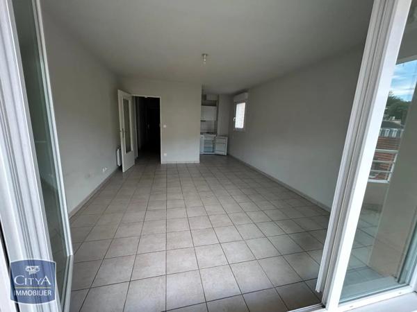 Appartement à louer 1 pièce 35.77m² Tulle (19000)
