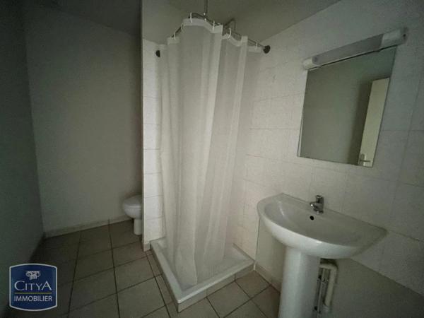 Appartement à louer 1 pièce 35.77m² Tulle (19000)