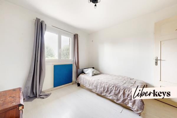 Maison familiale - 4 chambres - Lotissement paisible à Meyzieu à côté du tram T3