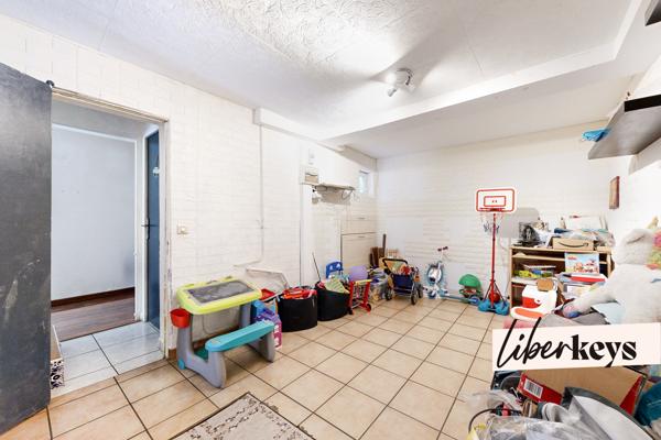 Maison familiale - 4 chambres - Lotissement paisible à Meyzieu à côté du tram T3