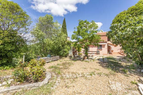 Septèmes-les-Vallons (13240) SEPTEMES LES VALLONS ( 13240) Propriété 2400m2 2 logements indépendants avec piscine + garage