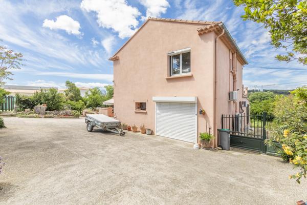 Septèmes-les-Vallons (13240) SEPTEMES LES VALLONS ( 13240) Propriété 2400m2 2 logements indépendants avec piscine + garage