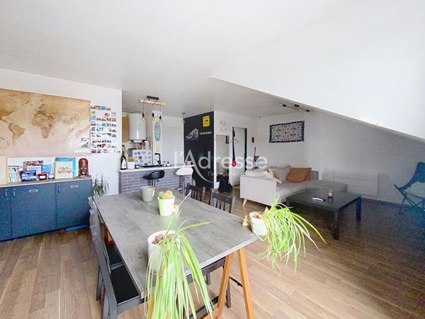 À VENDRE type F2 Dernier étage façon Rooftop Hyper-centre Chelles