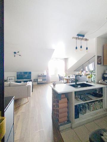 À VENDRE type F2 Dernier étage façon Rooftop Hyper-centre Chelles