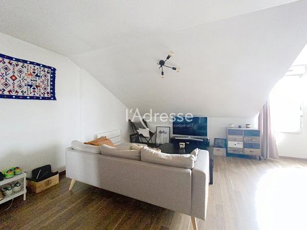 À VENDRE type F2 Dernier étage façon Rooftop Hyper-centre Chelles