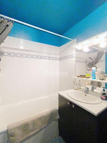 À VENDRE type F2 Dernier étage façon Rooftop Hyper-centre Chelles