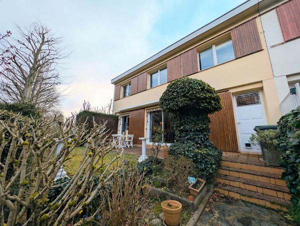 LIMITROPHE CAEN - Maison 6 pièces, 4 chambres