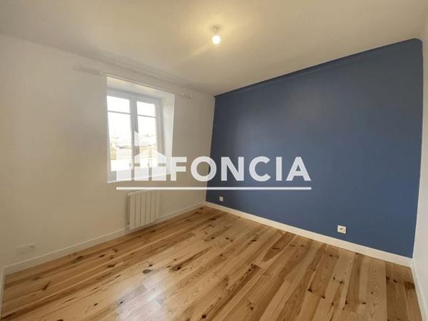 Location Appartement 4 pièces 65.5 m² - 3 RUE DES PAVEMENTS Lisieux 14100