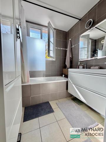 A vendre MAGNY LE HONGRE secteur recherché , maison de 133.06 M2 sur terrain 94 M2 Magny-le-Hongre (77700)