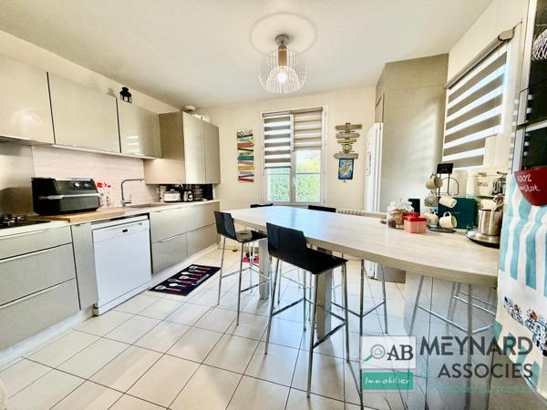 A vendre MAGNY LE HONGRE secteur recherché , maison de 133.06 M2 sur terrain 94 M2 Magny-le-Hongre (77700)