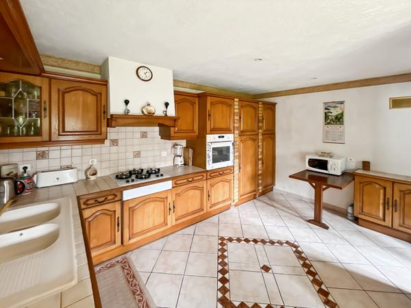 Maison Vaux Sur Seine 184 m² - 4 chambres