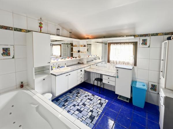 Maison Vaux Sur Seine 184 m² - 4 chambres