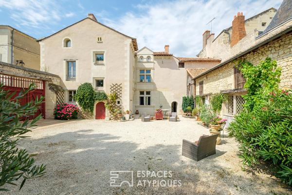 Hotel Particulier du 16ème siècle et jardin secret en coeur de ville