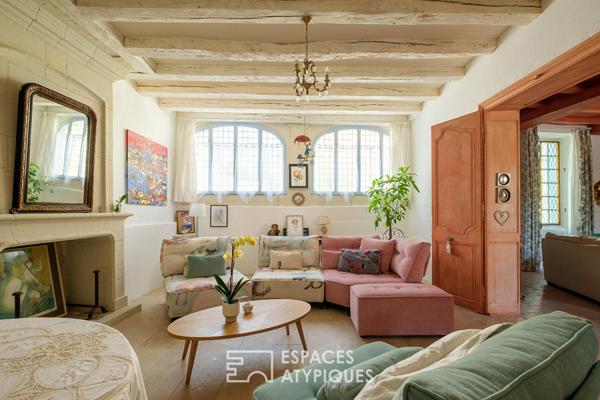 Hotel Particulier du 16ème siècle et jardin secret en coeur de ville