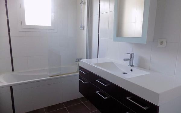 Appartement à louer    3 pièces •  Caluire-et-Cuire