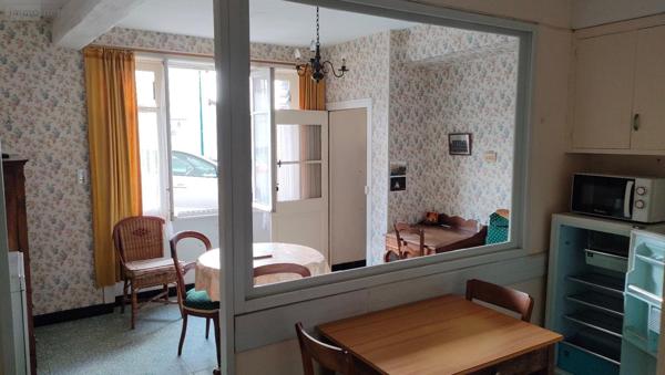 Maison à vendre à Saint-Christophe-en-Brionnais en Saône-et-Loire (71800), ref :