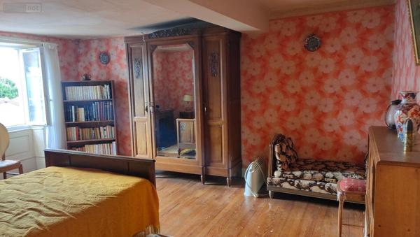 Maison à vendre à Saint-Christophe-en-Brionnais en Saône-et-Loire (71800), ref :