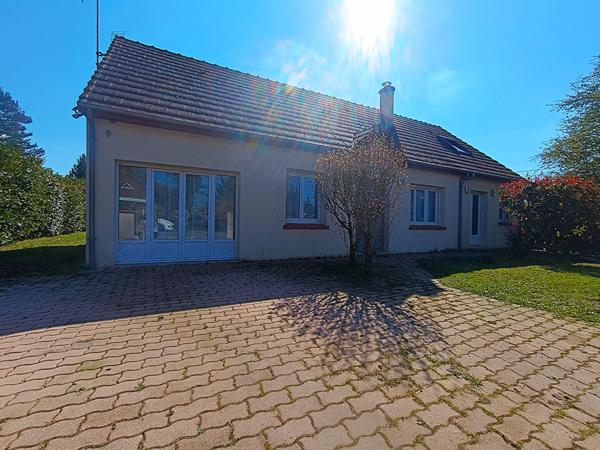 Maison spacieuse à vendre à Vrigny - 4 chambres et jardin !