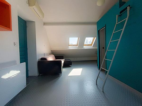 Maison spacieuse à vendre à Vrigny - 4 chambres et jardin !