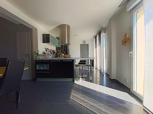 Maison spacieuse à vendre à Vrigny - 4 chambres et jardin !