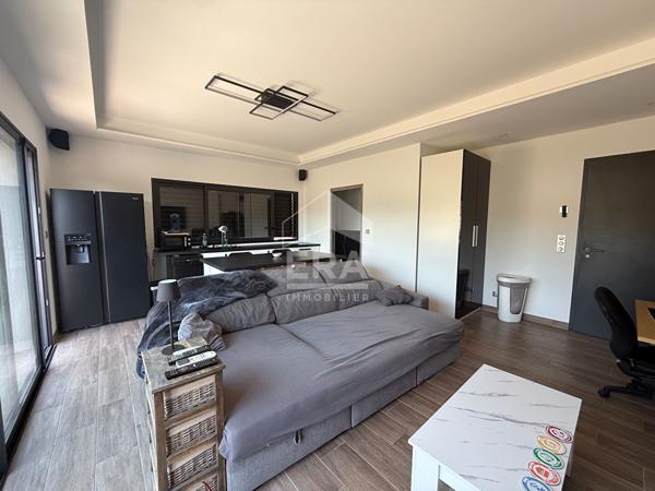 A VENDRE SAINT MAXIMIN LA SAINTE BAUME MAISON T6 DE 146 M² SUR 980 M² DE JARDIN AVEC 1 STUDIO ATTENANT ET  1 STUDIO INDEPENDANT A L'ETAGE