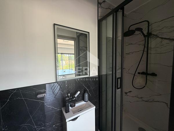 A VENDRE SAINT MAXIMIN LA SAINTE BAUME MAISON T6 DE 146 M² SUR 980 M² DE JARDIN AVEC 1 STUDIO ATTENANT ET  1 STUDIO INDEPENDANT A L'ETAGE