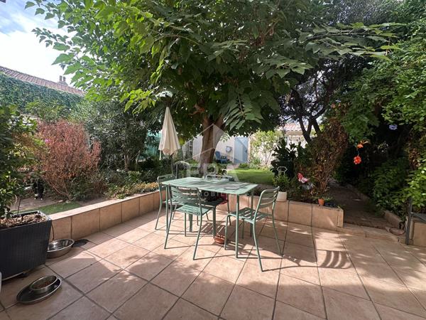 A VENDRE 13011 MARSEILLE VALBARELLE MAISON DE TYPE 5 DE 150M² SUR 330M² DE JARDIN GARAGE DOUBLE  DEPENDANCE