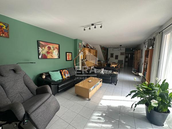 A VENDRE 13011 MARSEILLE VALBARELLE MAISON DE TYPE 5 DE 150M² SUR 330M² DE JARDIN GARAGE DOUBLE  DEPENDANCE