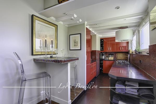 Paris (75014) PARIS 14ème Proche, centre-ville, Maison 147 m2, 5 pièces avec terrasse et très grand jardin