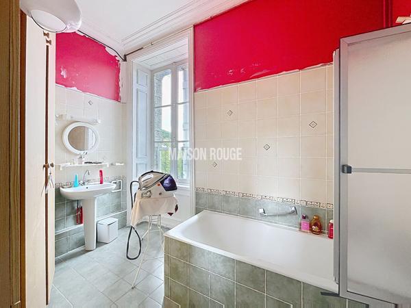 Saint-Briac-sur-Mer: Proprieté XIXème composée d''une maison de capitaine et maison de gardien, à deux pas du bourg