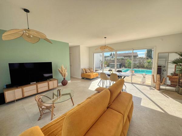 17920 BREUILLET BREUILLET - Centre Bourg