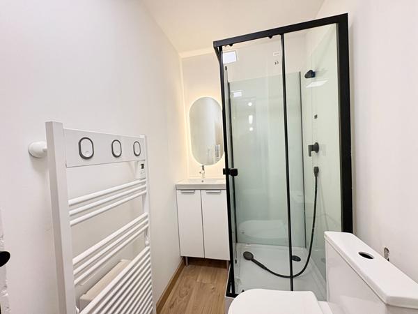 APPARTEMENT T1 RÉNOVÉ - CHATEAU-GONTIER