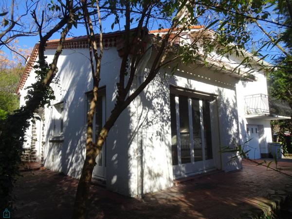 Maison 6 pièces avec garage et jardin à rénover