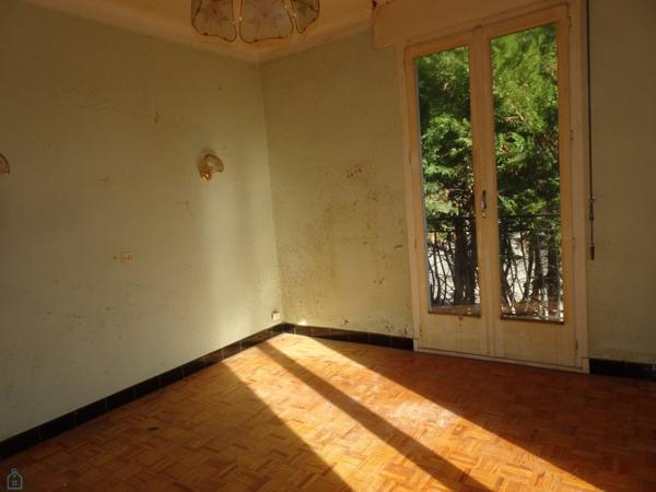 Maison 6 pièces avec garage et jardin à rénover