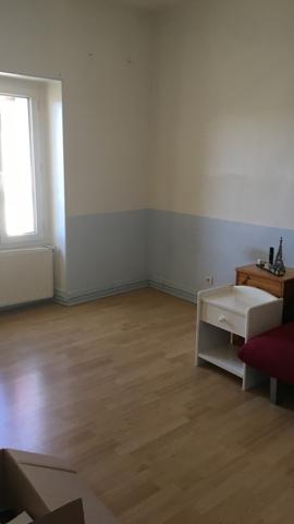 APPARTEMENT F3 DE 54 M² SITUE AU DEUXIÈME ÉTAGE CHÂTELLERAULT Réf A.100