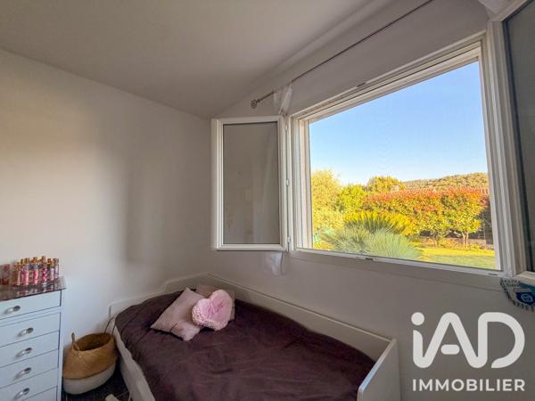 Maison à vendre 5 pièces 130 m² Cuges-les-Pins