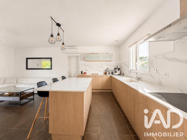 Maison à vendre 5 pièces 130 m² Cuges-les-Pins