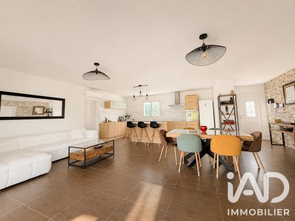 Maison à vendre 5 pièces 130 m² Cuges-les-Pins