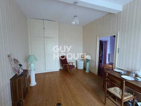 Maison de village à Saint-Just-la-Pendue à rénover