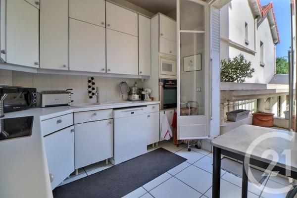 Maison à vendre  6 pièces - 132,74 m 2   AULNAY SOUS BOIS  - 93