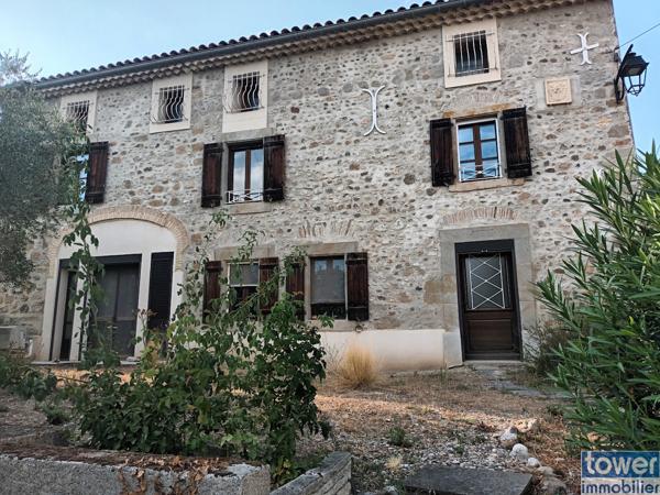 Maison
                                                                                                                                                                                                                                                                                                                        6 pièce(s)                                                                                                                                                                                                          4 chambre(s)                                                                                                                                                                                                          183.9  m²