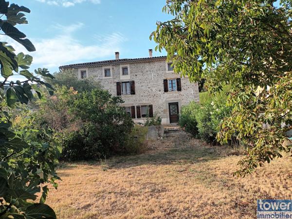 Maison
                                                                                                                                                                                                                                                                                                                        6 pièce(s)                                                                                                                                                                                                          4 chambre(s)                                                                                                                                                                                                          183.9  m²