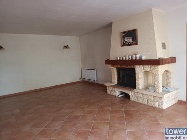 Maison
                                                                                                                                                                                                                                                                                                                        6 pièce(s)                                                                                                                                                                                                          4 chambre(s)                                                                                                                                                                                                          183.9  m²