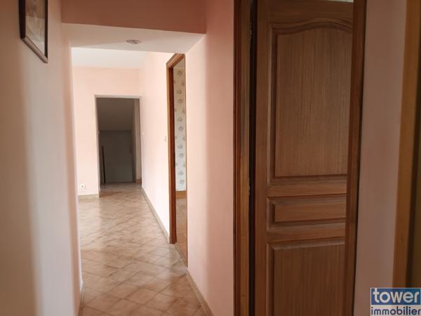 Maison
                                                                                                                                                                                                                                                                                                                        6 pièce(s)                                                                                                                                                                                                          4 chambre(s)                                                                                                                                                                                                          183.9  m²