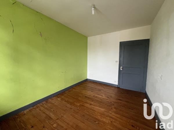 Maison 4 pièces de 104 m² à Mouleydier (24520)